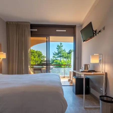 Bahia Otel Villeneuve-Loubet