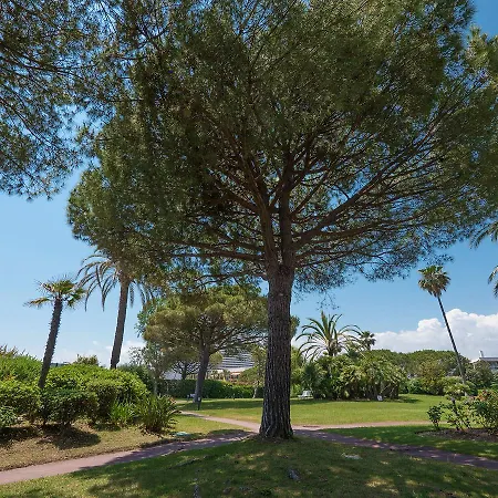 Bahia Otel Villeneuve-Loubet